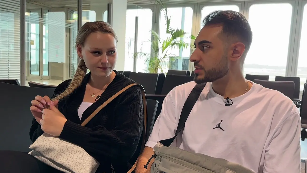 Sarah-Jane Wollny und Tinush Sarah-Jane Wollny und Tinush - Foto: RTLzwei
