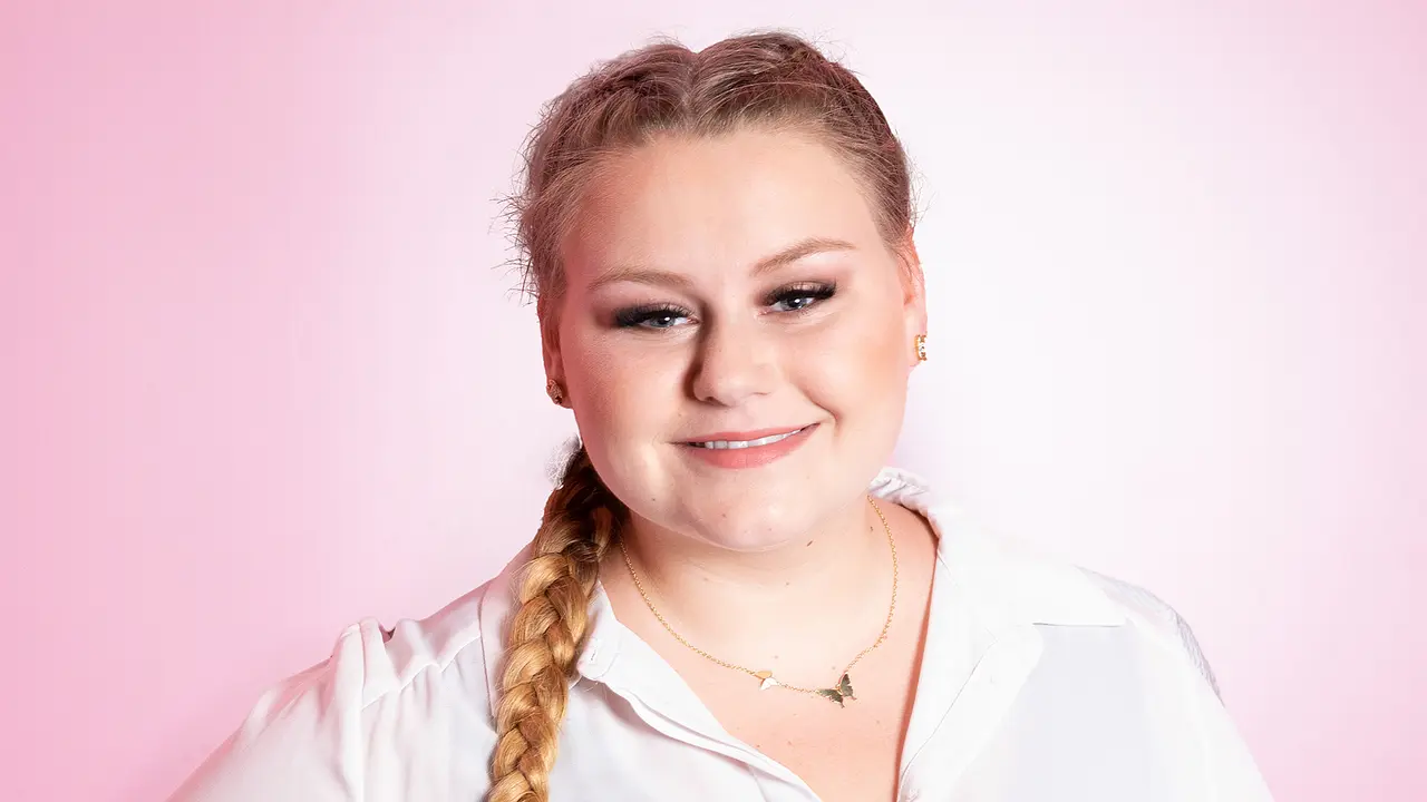 Sarah-Jane Wollny hatte einen Autounfall - Foto: RTLzwei Sarah-Jane Wollny hatte einen Autounfall - Foto: RTLzwei