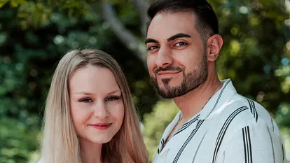 Sarah Jane Wollny & Freund Tinush