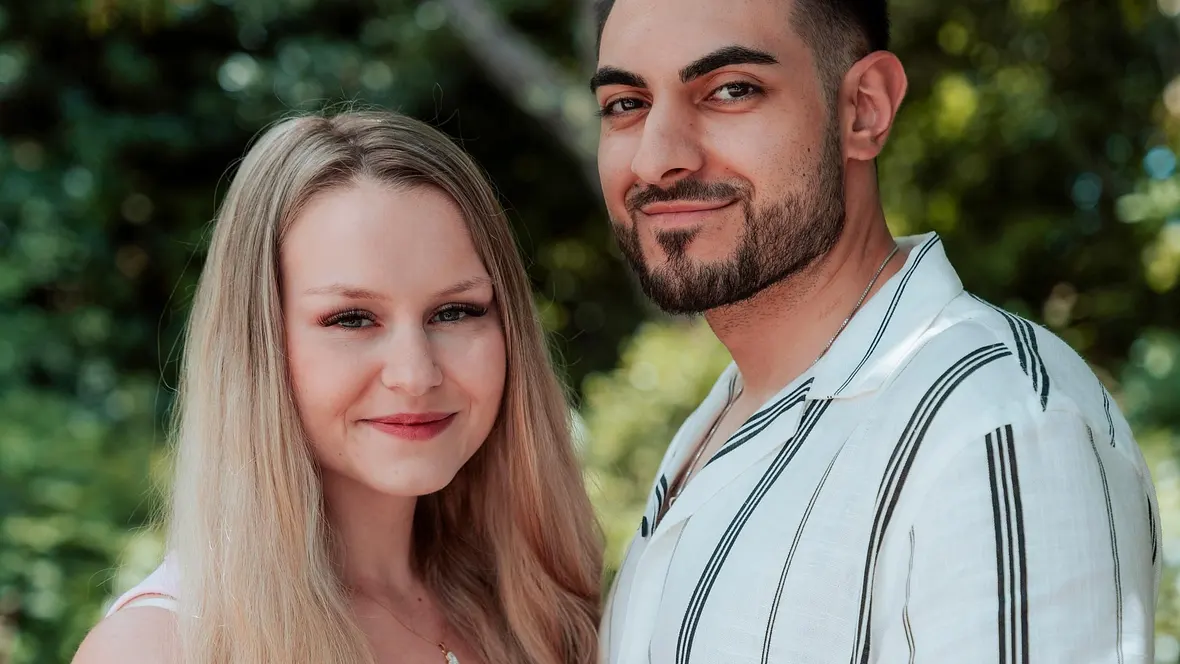 Sarah-Jane Wollny und Tinush