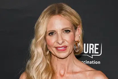 Sarah Michelle Gellar lächelt in die Kamera. Ist das "Buffy"-Comeback in Gefahr?