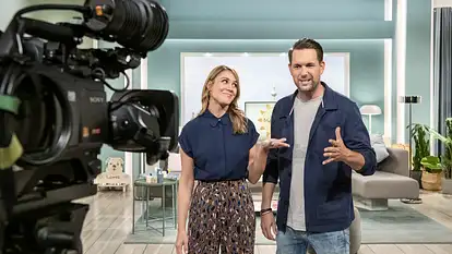 Alina Merkau (l.); Matthias Killing (r.) beim "Frühstücksfernsehen"-Dreh