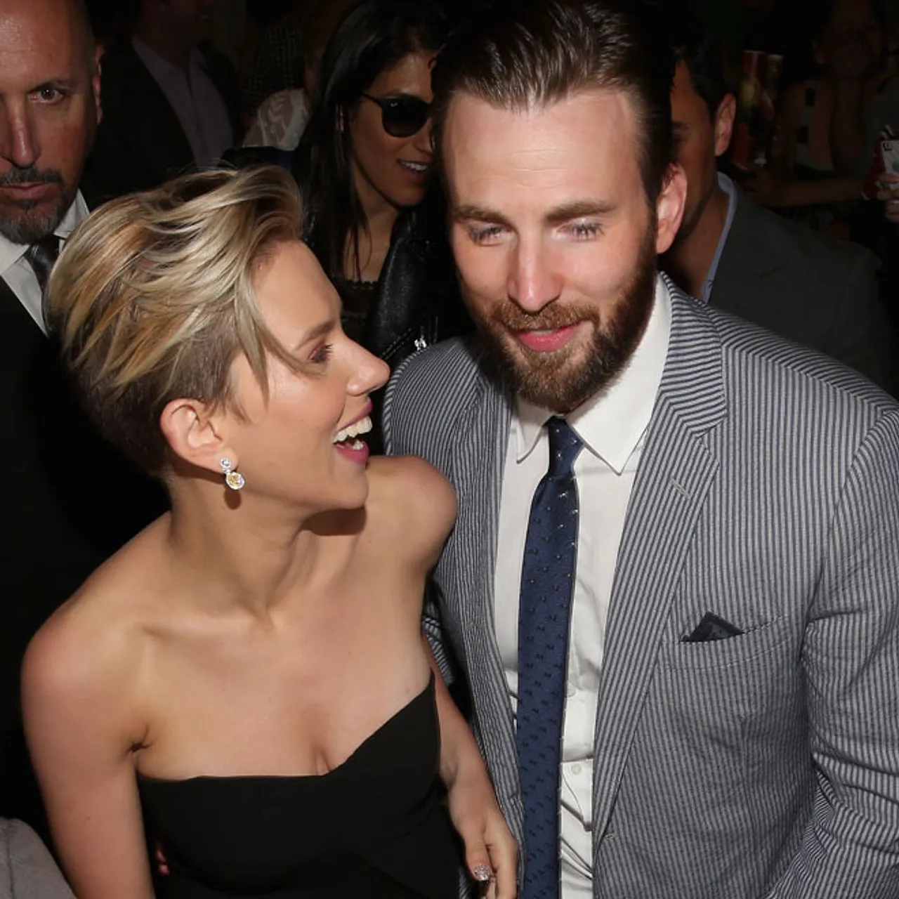 Scarlett Johansson und Chris Evans Scarlett Johansson und Chris Evans - Foto: getty