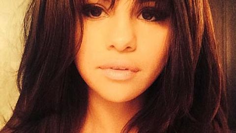 Selena Gomez trägt jetzt Pony - Foto: instagram.com/selenagomez