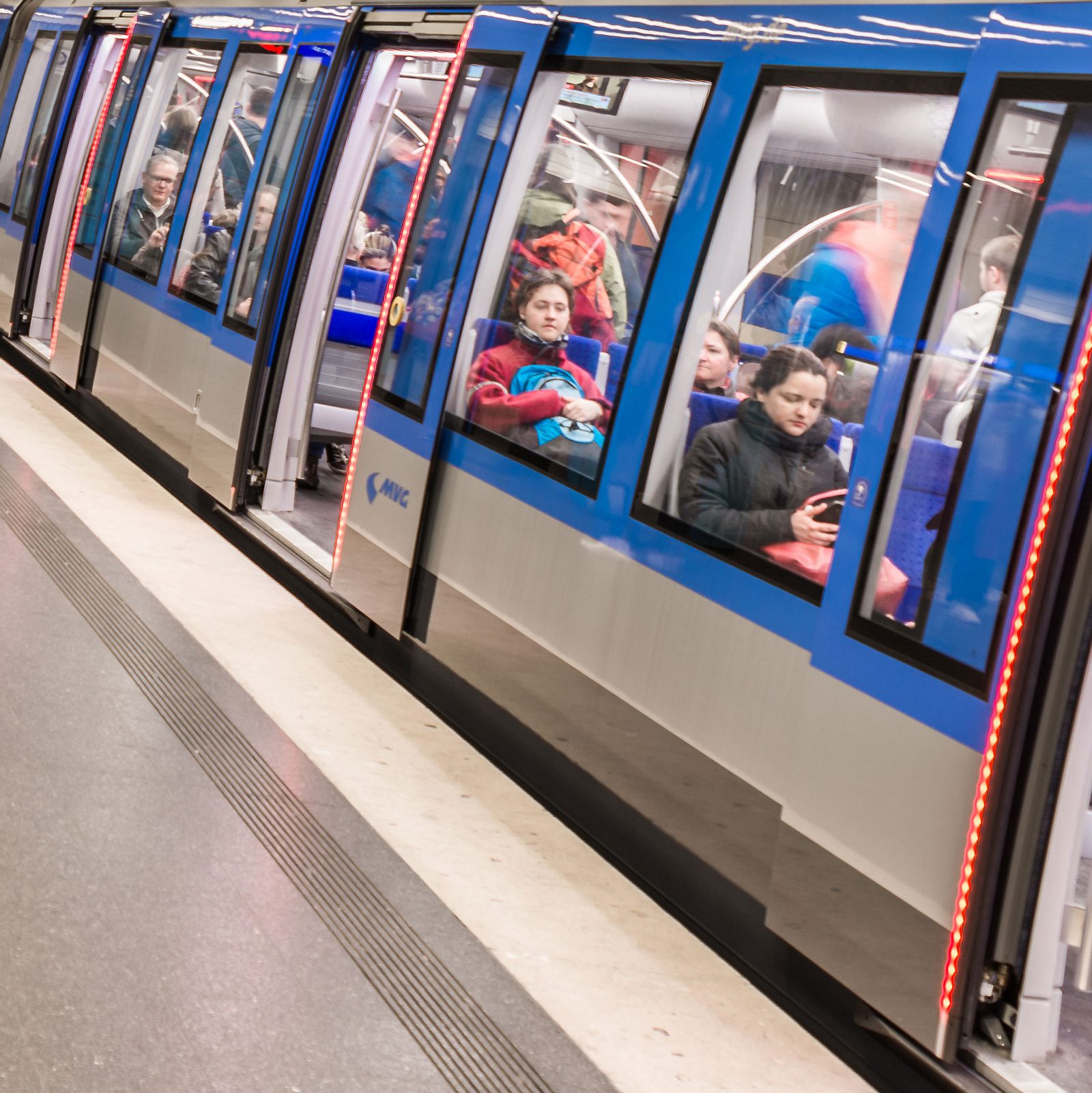 Paar hat Sex in Münchner UBahn Polizeieinsatz InTouch