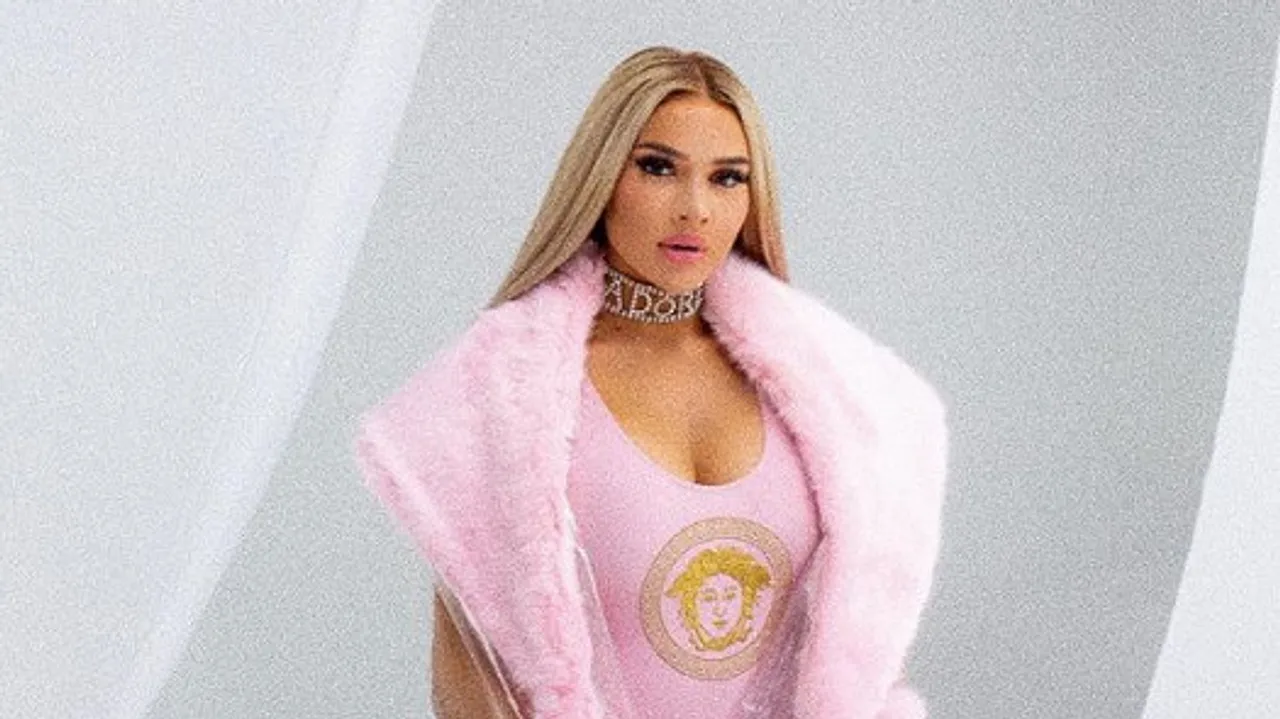 Shirin David muss sich heftiger Kritik stellen Shirin David muss sich heftiger Kritik stellen - Foto: Instagram/@shirindavid