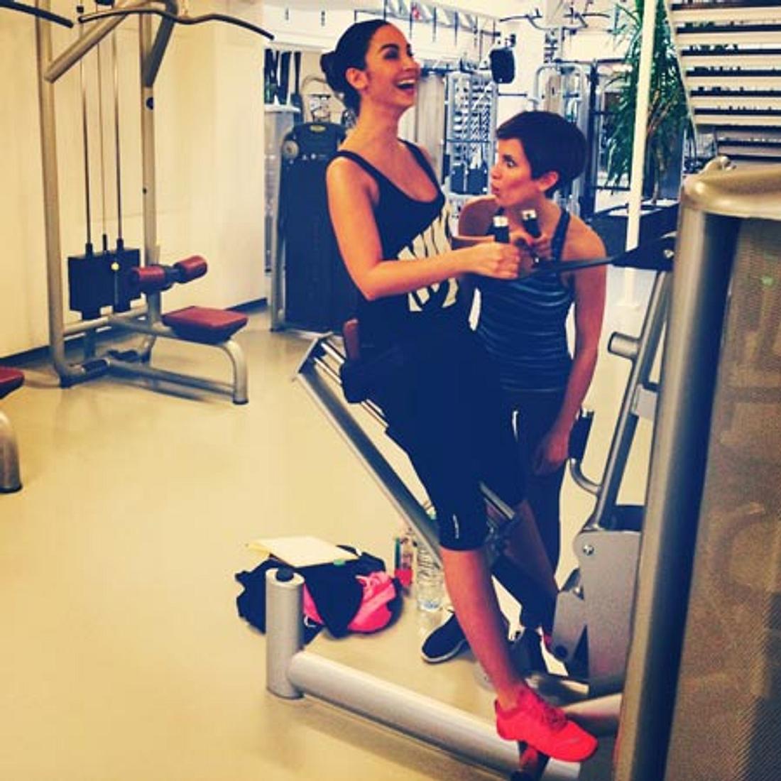 Sila Sahin und Isabell Horn im Fitnessstudio