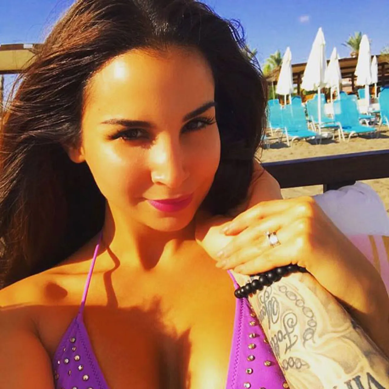 Sila Sahin zeigt sich komplett nackt! Sila Sahin zeigt sich komplett nackt! - Foto: Facebook/ Sila Sahin