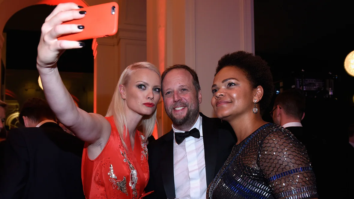 Smudo und seine Frau posieren mit dem Model Franziska Knuppe Smudo und seine Frau posieren mit dem Model Franziska Knuppe