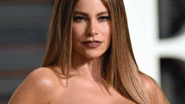 Sofia Vergara findet ihre großen Brüste gar nicht witzig! - Foto: Getty Images