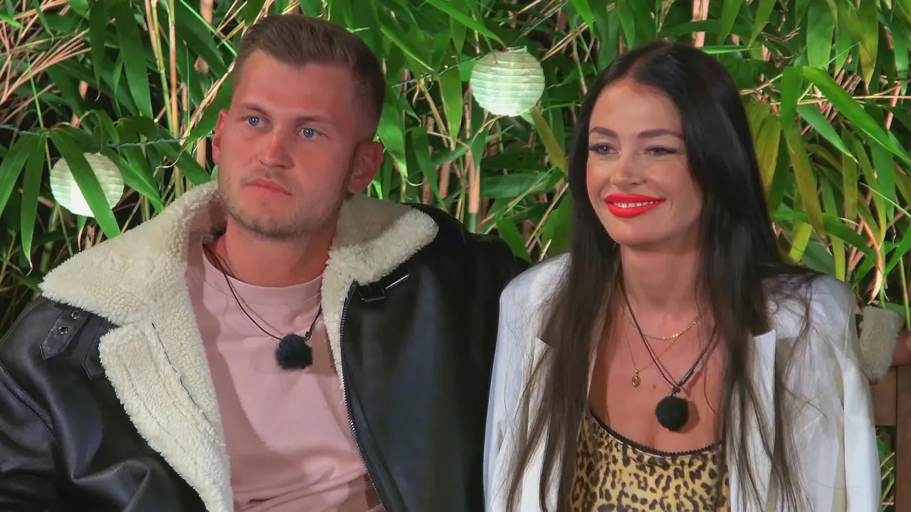 Trennung bei Vanessa Brahimi und Richard Sternberg? Trennung bei Vanessa Brahimi und Richard Sternberg? - Foto: RTL