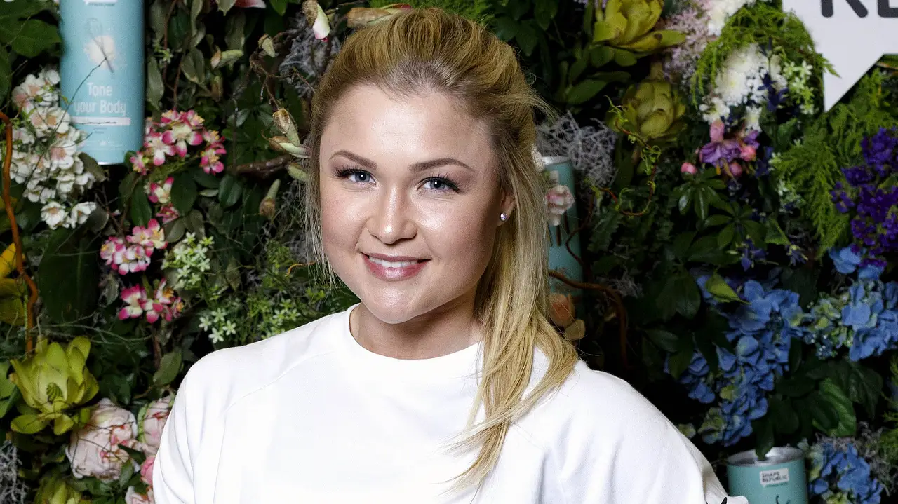Sophia Thiel ist verliebt in ihren Freund Sophia Thiel ist verliebt in ihren Freund - Foto: Imago