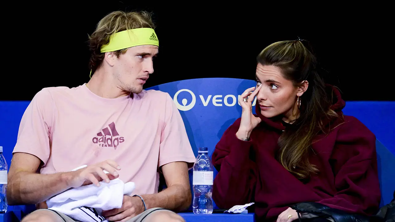Sophia Thomalla & Alex Zverev Sophia Thomalla & Alex Zverev - Foto: IMAGO / PanoramiC / JBAutissier