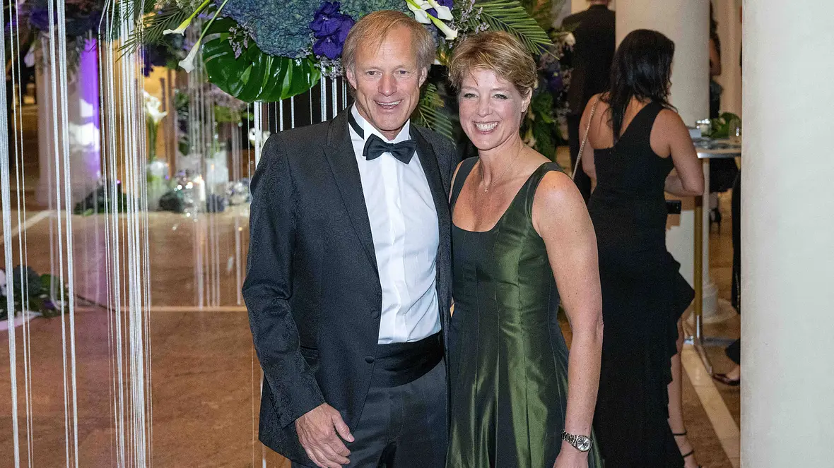 Gerhard Delling (Sportjournalist/TV-Moderator) mit Partnerin Christina Block (Steakhaus-Erbin).