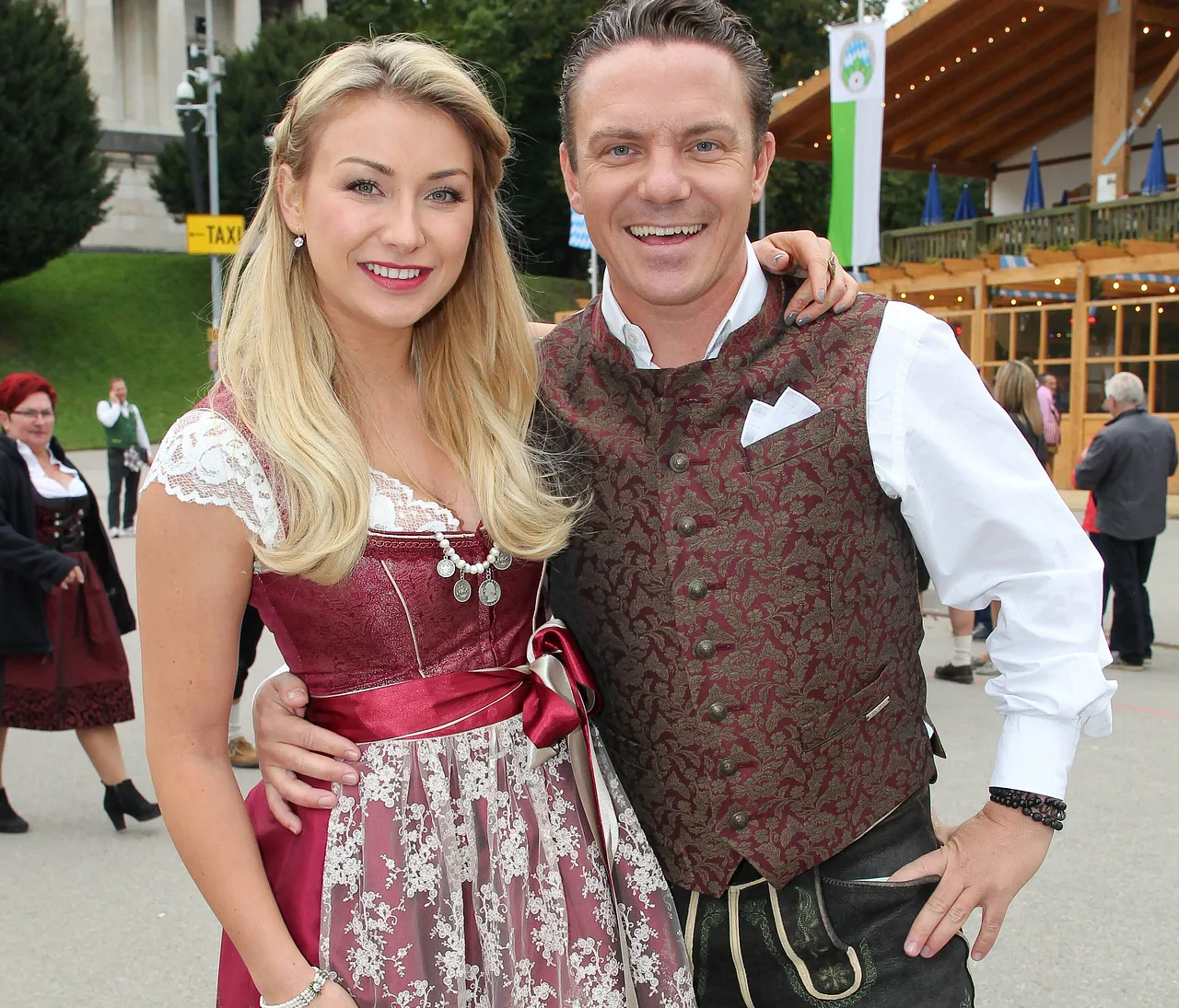 Stefan Mross und Anna-Carina Woitschak Stefan Mross und Anna-Carina Woitschak - Foto: imago