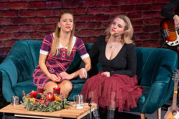Stefanie Hertel und Johanna auf der Bühne