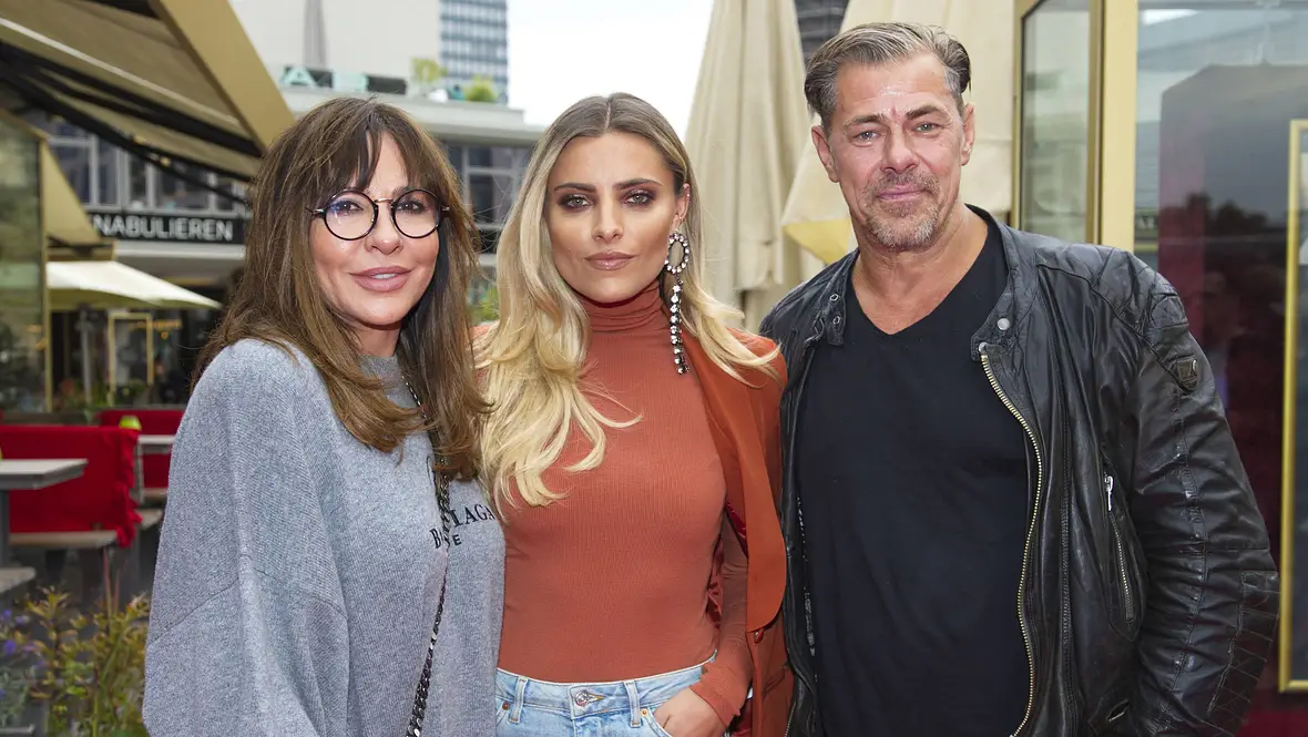 Sven Martinek mit Ex-Freundin Simone und Tochter Sophia Thomalla Sven Martinek mit Ex-Freundin Simone und Tochter Sophia Thomalla