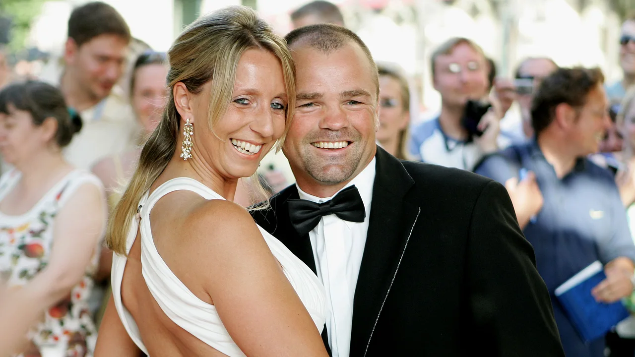 Sven Ottke mit seiner Freundin Monic Sven Ottke besucht mit Freundin Monic 2008 eine Preisverleihung - Foto: Getty Images