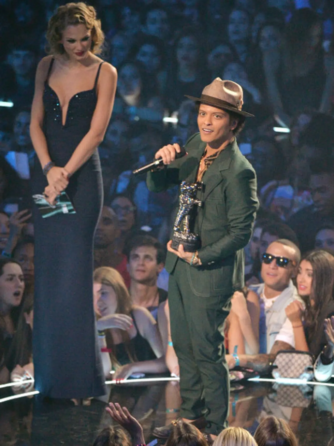 Taylor Swift und Bruno Mars VMAs Taylor Swift und Bruno Mars VMAs - Foto: GettyImages