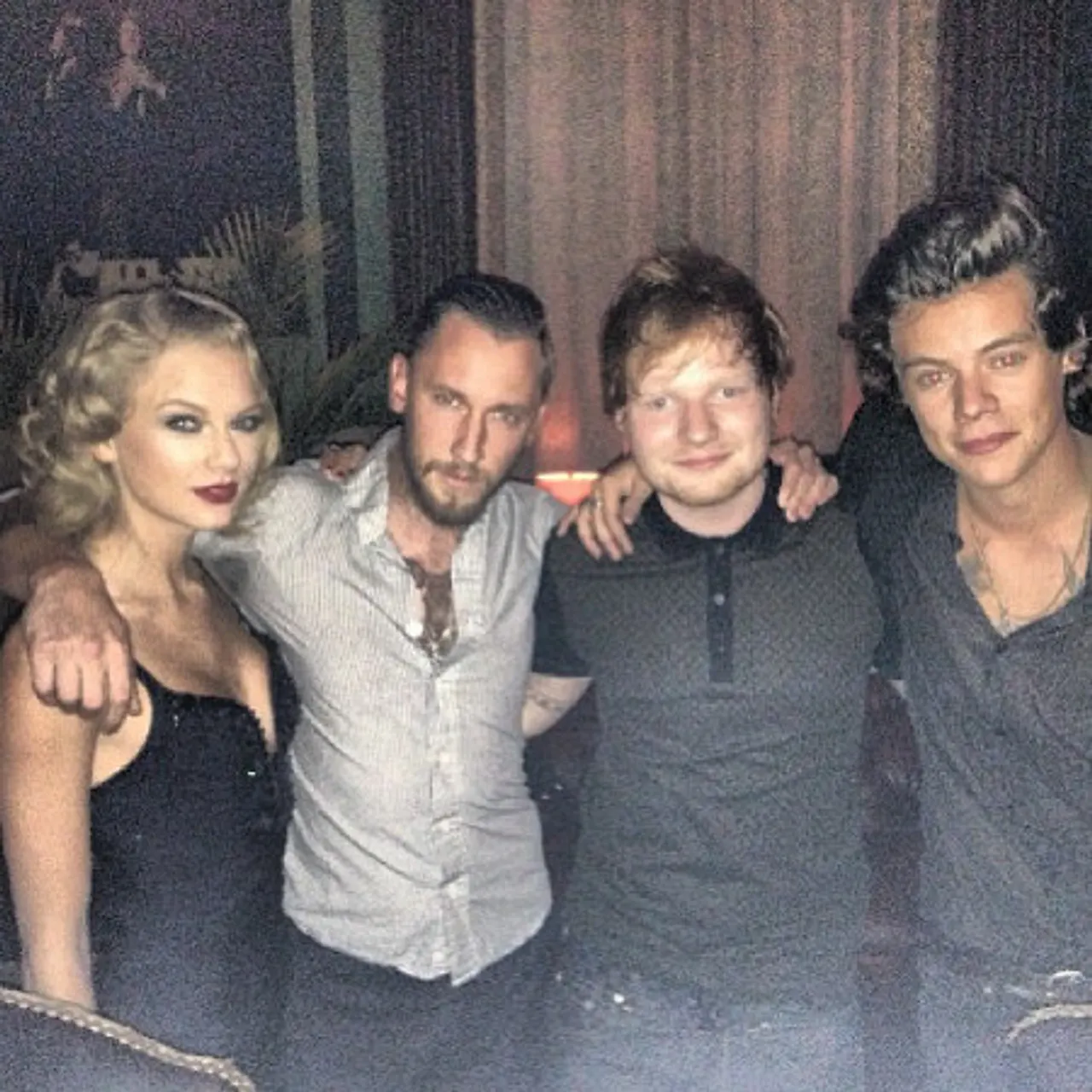 Taylor Swift und Harry Styles posierten auf der After-Party. Taylor Swift und Harry Styles posierten auf der After-Party. - Foto: Instagram / Spikyphil
