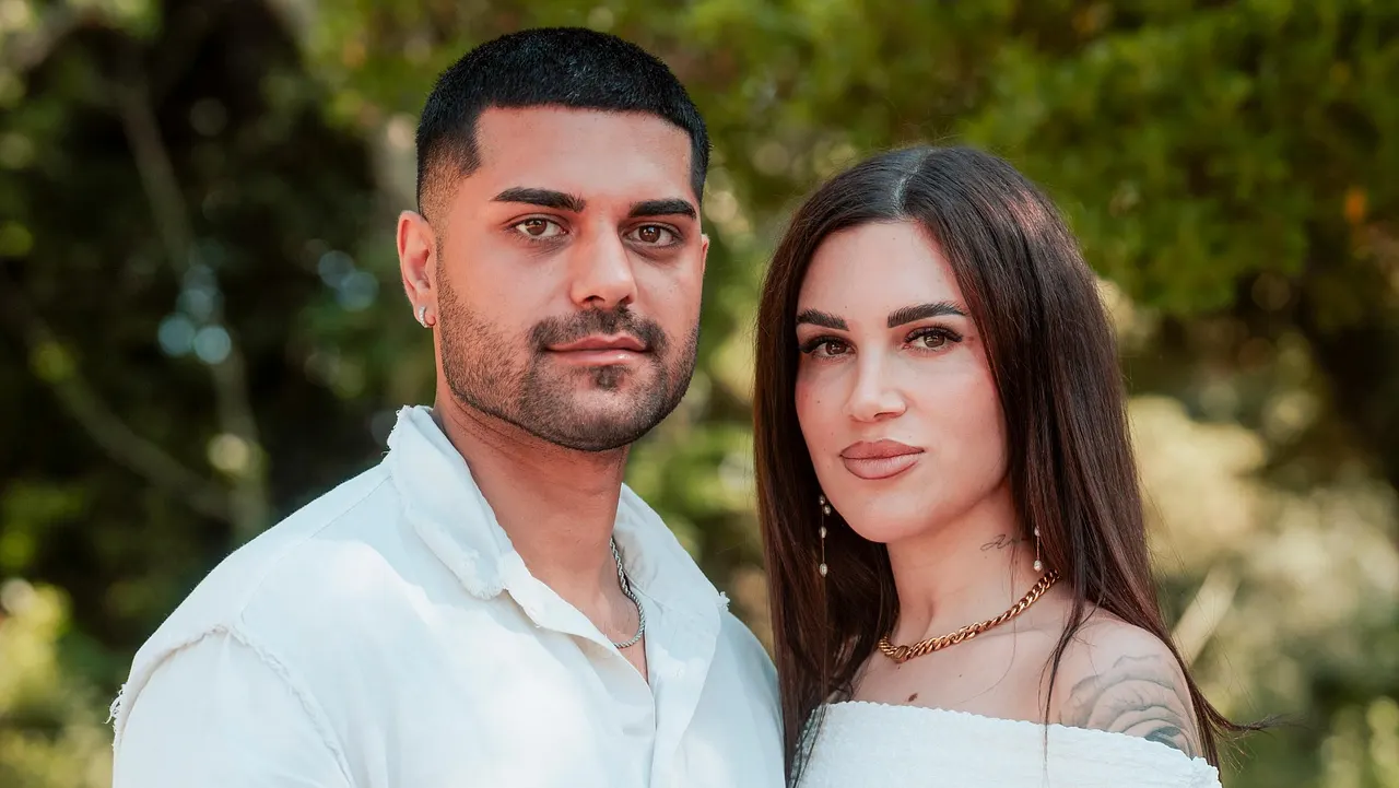 "Temptation Island VIP" Adrian & Rebecca Temptation Island VIP Adrian & Rebecca - Foto: RTL / Kimberly Schäfer