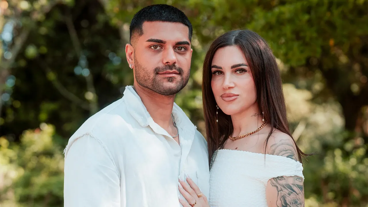 Temptation Island VIP: Adrian und Rebecca Temptation Island VIP: Adrian und Rebecca - Foto: RTL / Kimberly Schäfer