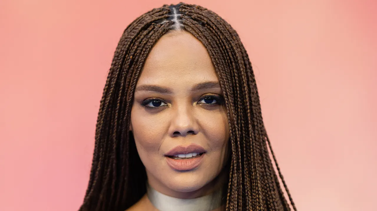 Tessa Thompson Tessa Thompson - Foto: Samir Hussein/WireImage/GettyImages