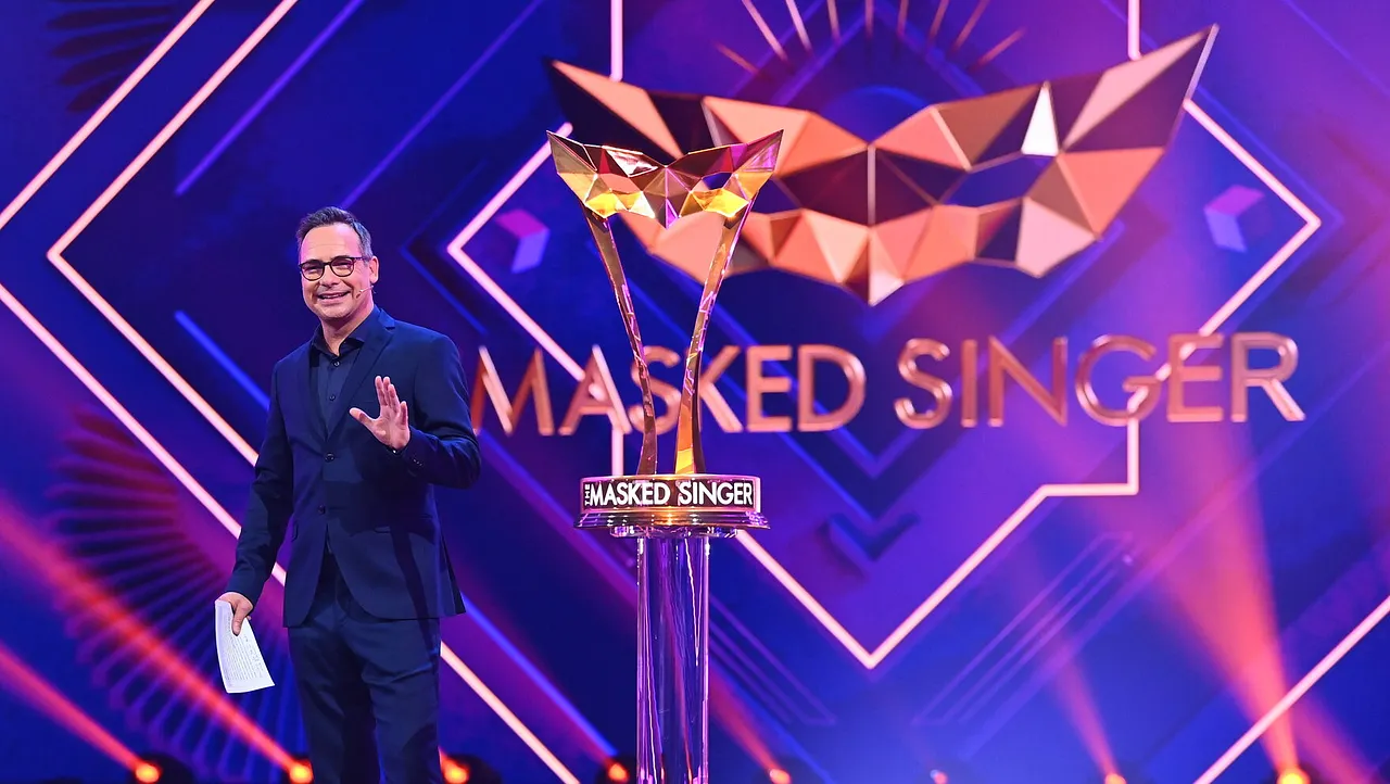 Matthias Opdenhövel moderiert "The Masked Singer" Staffel 2 Matthias Opdenhövel moderiert The Masked Singer Staffel 2 - Foto: ProSieben/Willi Weber
