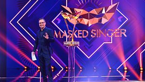 Matthias Opdenhövel moderiert The Masked Singer Staffel 2 - Foto: ProSieben/Willi Weber