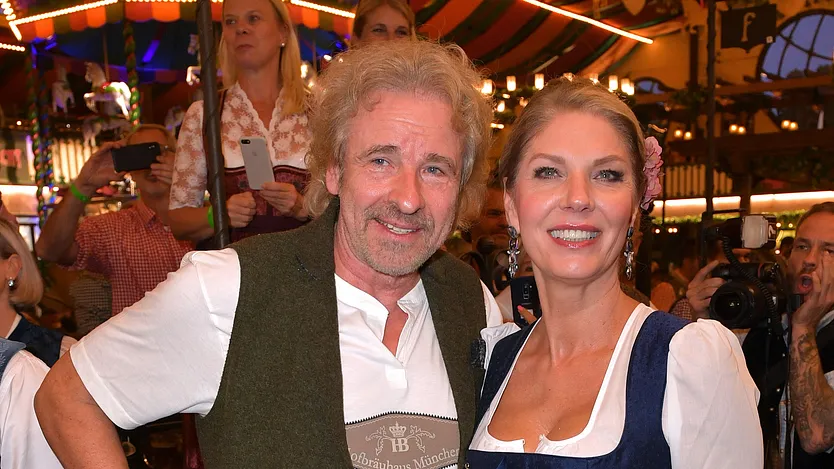 Thomas Gottschalk und Freundin Karina Mroß besuchen das Oktoberfest