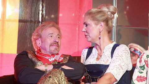 Thomas Gottschalk und Karina Mross - Foto: IMAGO/ Mandoga Media