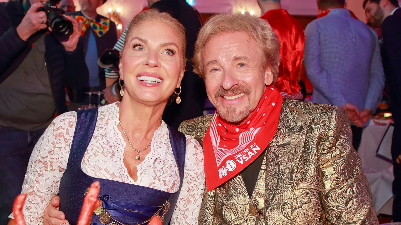Thomas Gottschalk & Karina Mross Thomas Gottschalk & Karina Mross - Foto: IMAGO / Mandoga Media