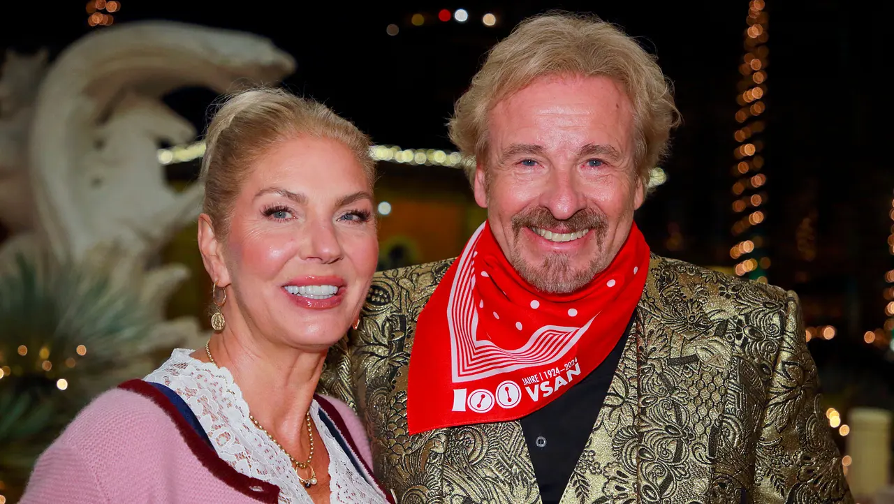 Thomas Gottschalk und Karina Mroß Thomas Gottschalk und Karina Mroß - Foto: IMAGO/ Mandoga Media