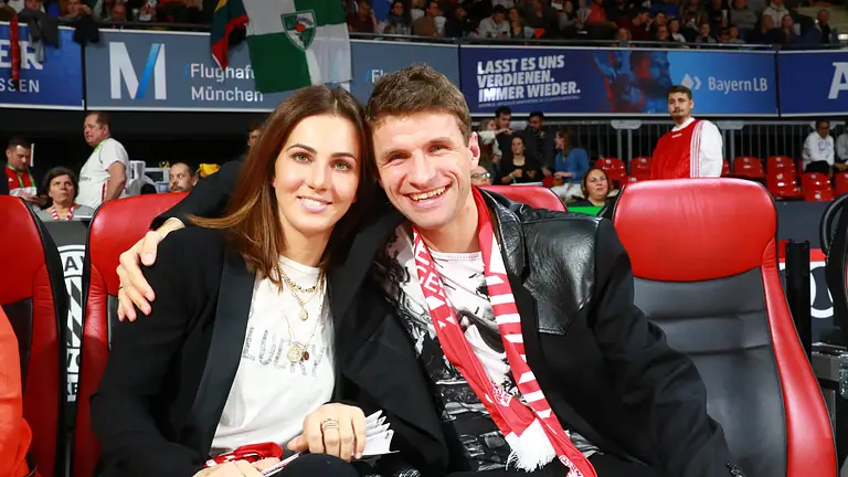 Thomas Müller und seine Frau Lisa Müller