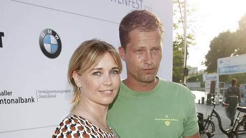 Til Schweiger und Tina Ruland - Foto: IMAGO / eventfoto54