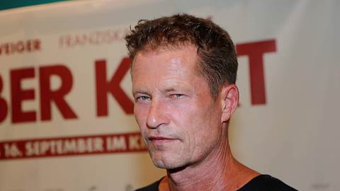 Til Schweiger am Roten Teppich zum Film Lieber Kurt. - Foto: IMAGO / SKATA