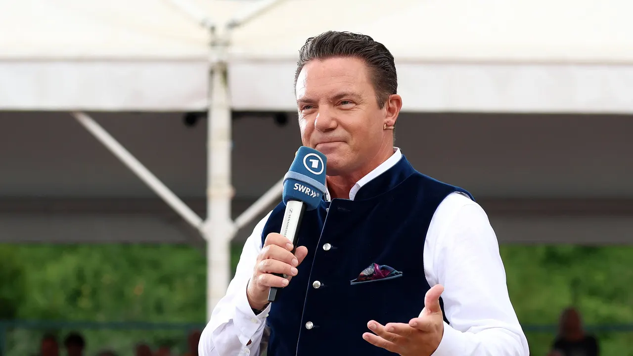 Überraschend: Stefan Mross Überraschend: Stefan Mross - Foto: IMAGO / Zoonar