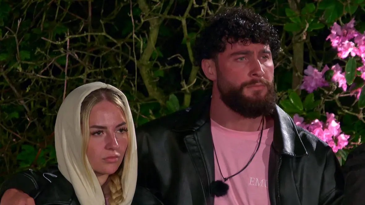 Sommerhaus: Umut Tekin und Emma Fernlund
