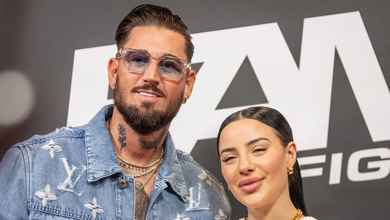 Ups! Haben Leyla und Mike etwa geheime Daten geleaked? Ups! Haben Leyla und Mike, hier lächelnd auf dem roten Teppich, etwa geheime Hochzeits-Daten geleaked? - Foto: IMAGO / Beautiful Sports