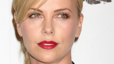 Charlize Theron: In der Schule gemobbt