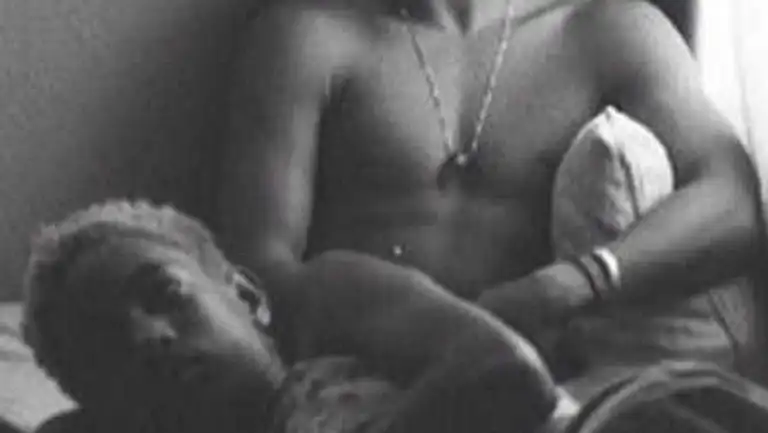 Willow Smith im Bett mit einem 20-jährigen Schauspieler.
