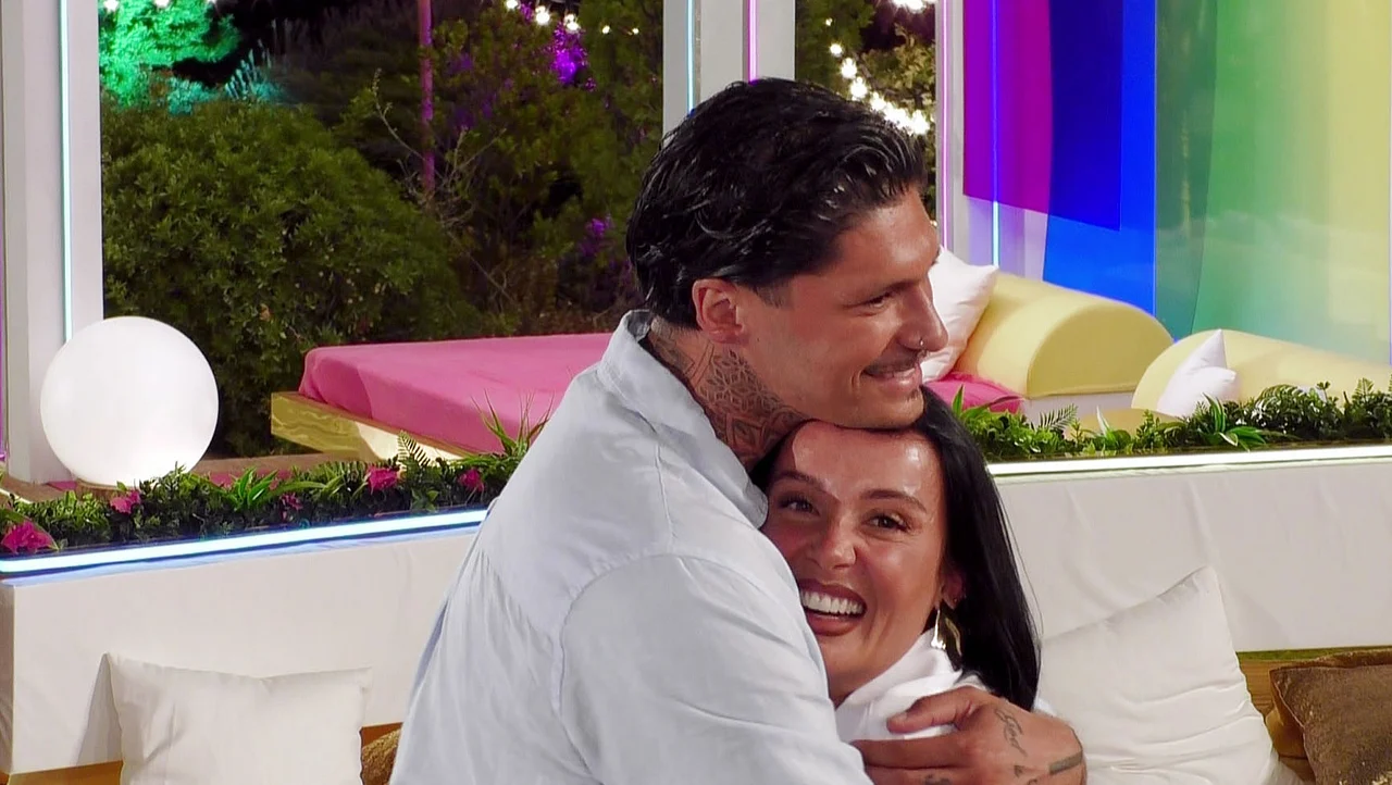 Yasin Mohamed und Alicia Costa Pinheiro Yasin Mohamed und Alicia Costa Pinheiro - Foto: RTLZWEI