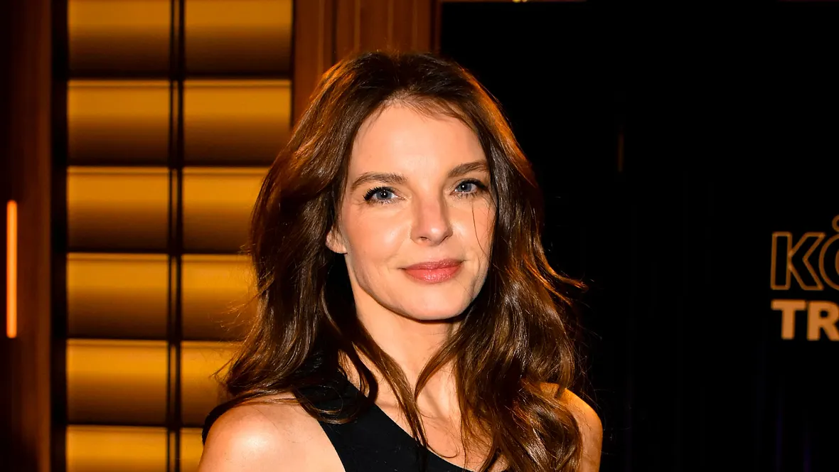 Yvonne Catterfeld posiert