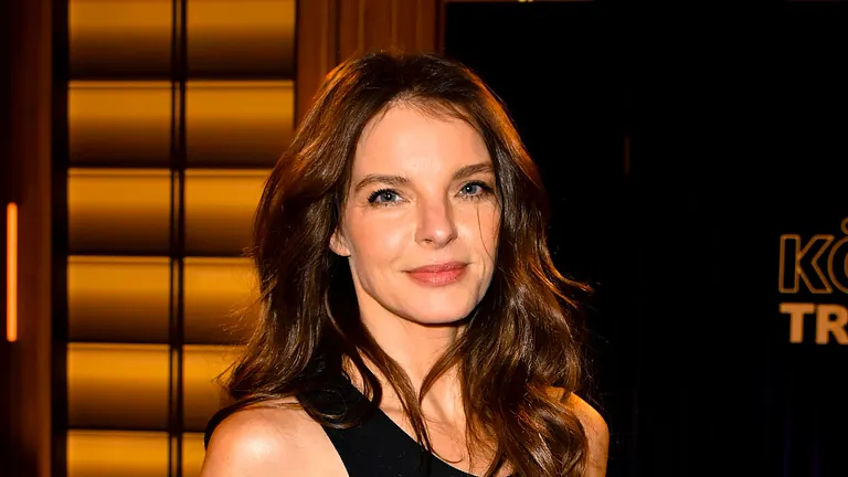 Yvonne Catterfeld posiert